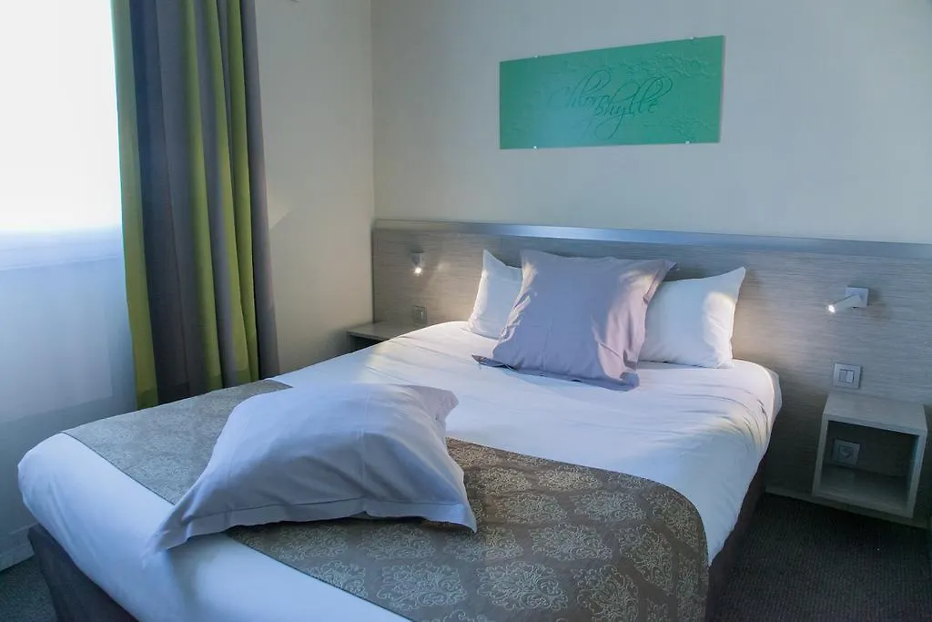 Mercure Lyon Est Villefontaine 4*,