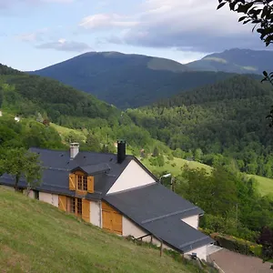 https://chambres-et-table-dhotes-du-pere.midi-pyreneeshotels.com