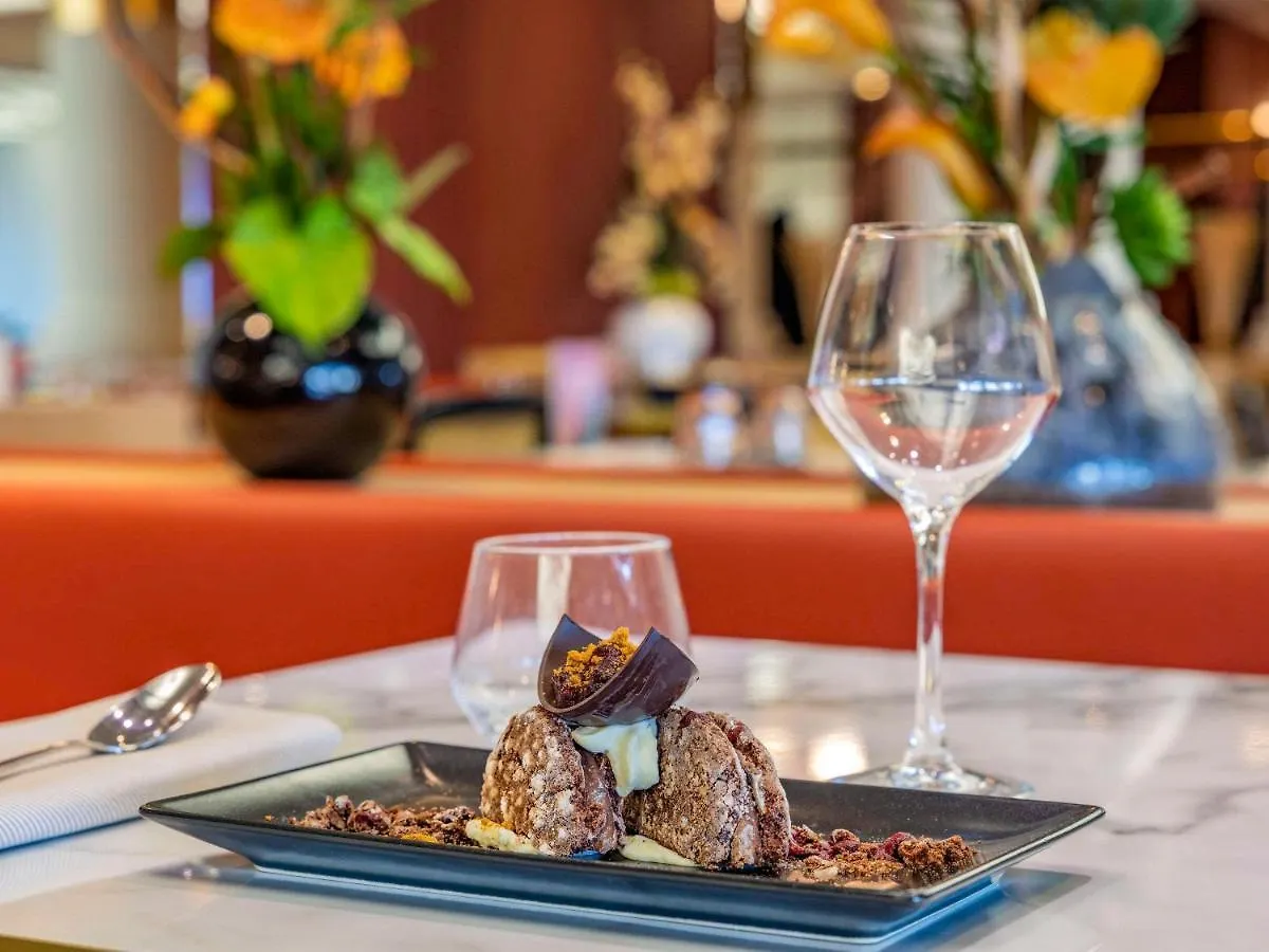 Mercure Lyon Est Villefontaine 4*,  France