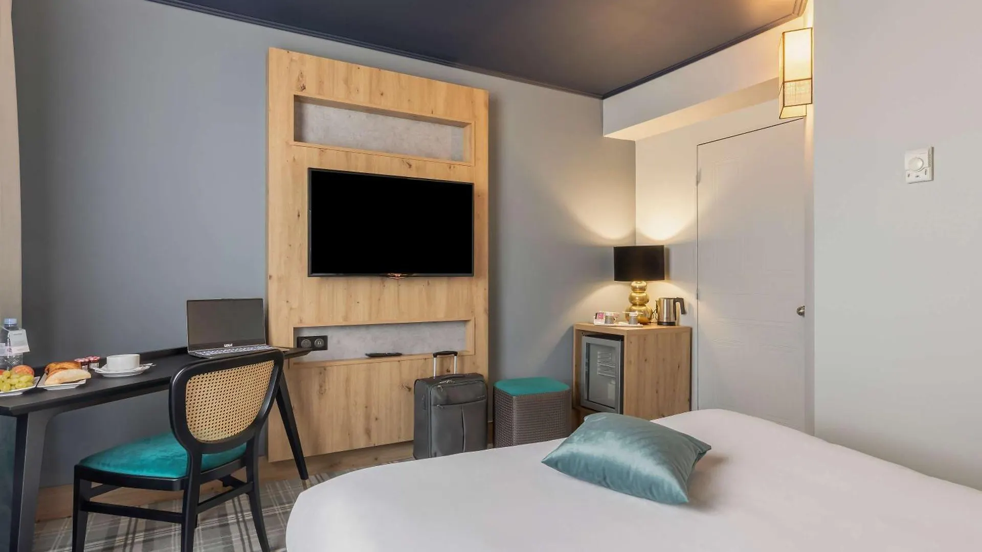 Mercure Lyon Est Villefontaine 4*,