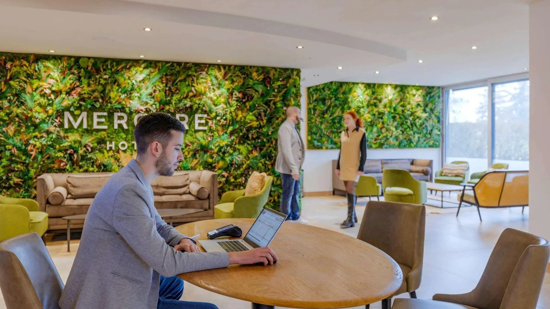 Mercure Lyon Est Villefontaine 4*,